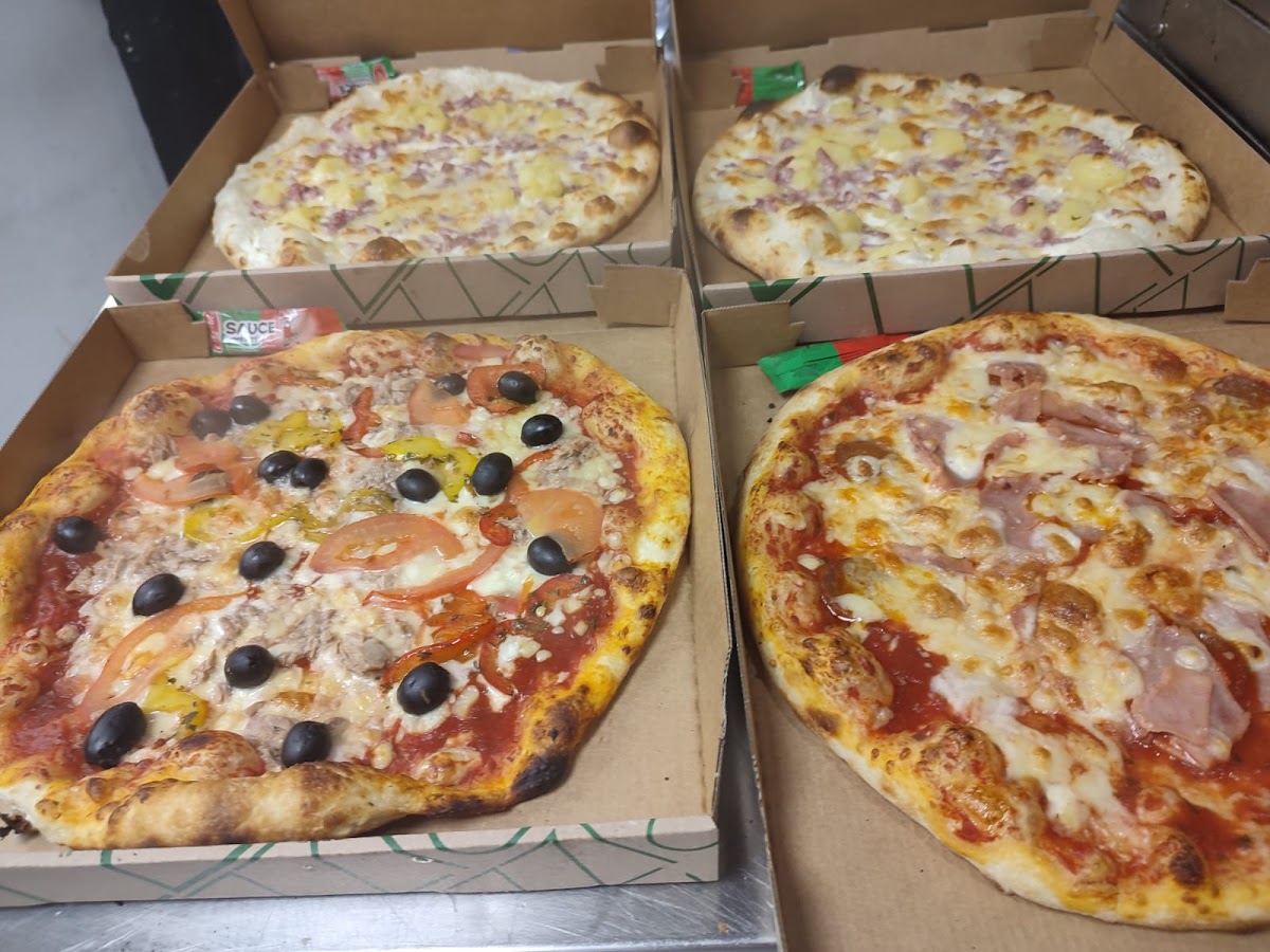 Hollywood Pizza Time-4